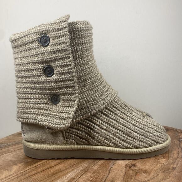 UGG Classic Cardy Knit Womens Brown Size 6 Sweater Knit Button Up Foldover Boots - Picture 1 of 16